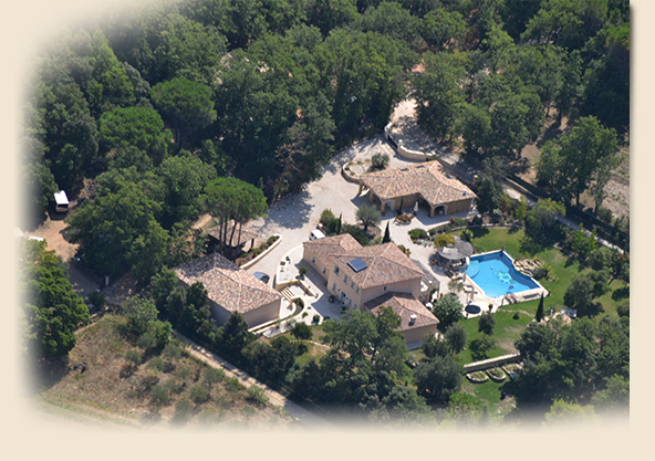Luxury home rentals - Aerial photo of bed and breakfast Provence